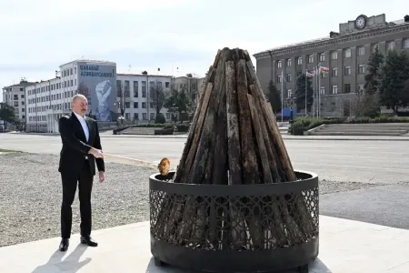 Prezident Xankəndidə Novruz tonqalını alovlandırıb