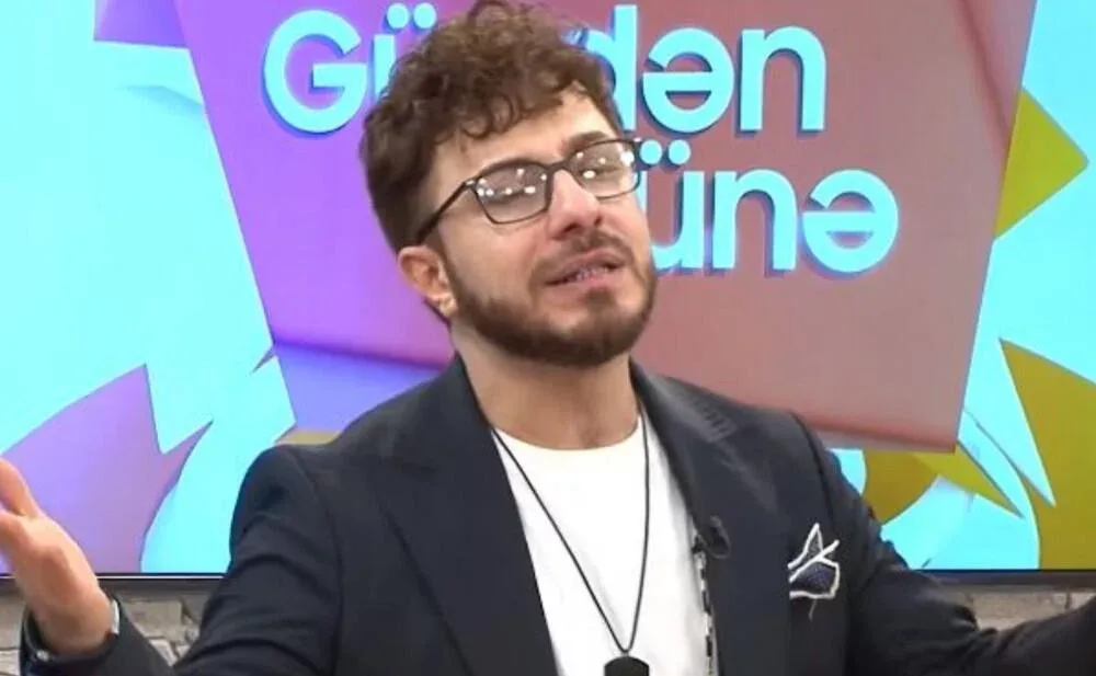 Atasının vəfatından sonra ilk dəfə efirə çıxdı - FOTO