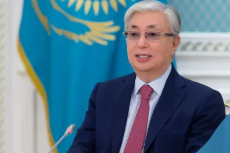 Qazaxıstan Prezidenti ölkənin gerbini dəyişdirir