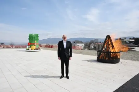 Xankəndinin mərkəzi meydanına ad verildi