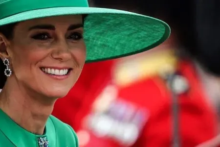 Kate Middleton ortaya çıxdı