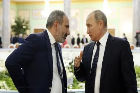 Paşinyan Putini təbrik etdi