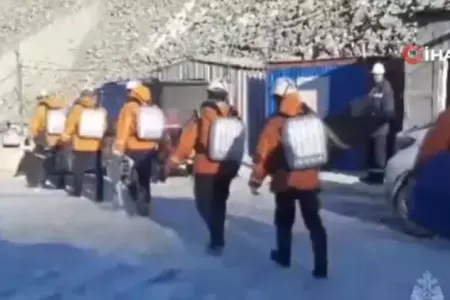 Rusiyada qızıl mədənində uçqun