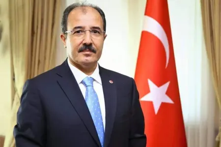 Cahit Bağçı Azərbaycan xalqını təbrik etdi
