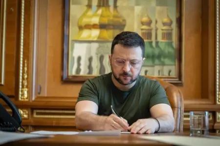 Ukrayna prezidenti Şarl Mişellə danışdı
