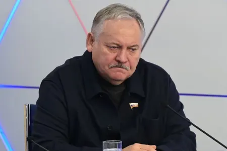“Paşinyan öz həmvətənlərinə xəyanət etdi” - Zatulin