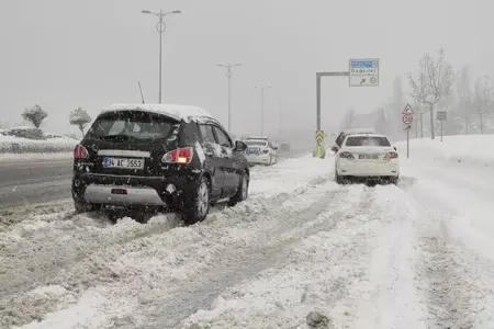 Türkiyədə güclü qar yağdı, məktəblər bağlandı - - FOTO