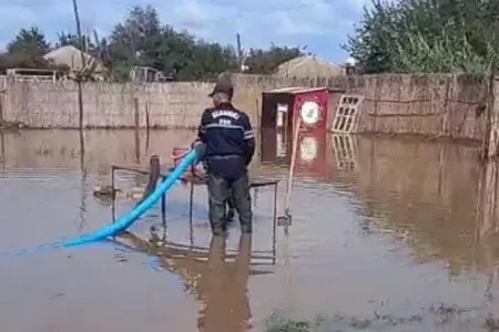 Bu kəndi su basdı: - FHN hərəkətə keçdi - Video