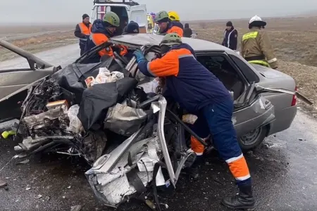 Qazaxıstanda ağır yol qəzası olub, 4 nəfər ölüb