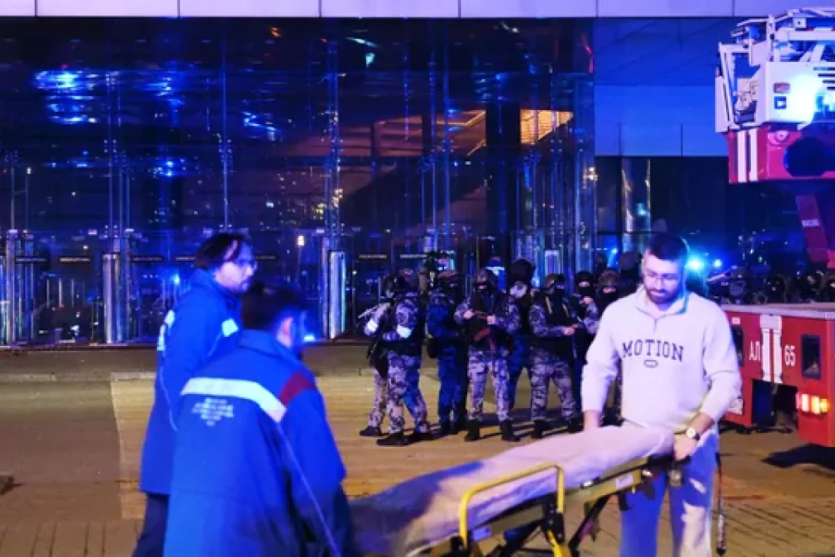 Moskvada insanlar terror qurbanları üçün qan verirlər