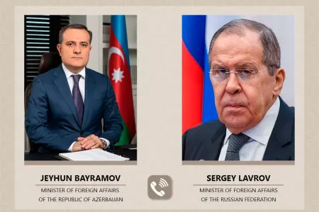 Ceyhun Bayramov Lavrovla danışdı