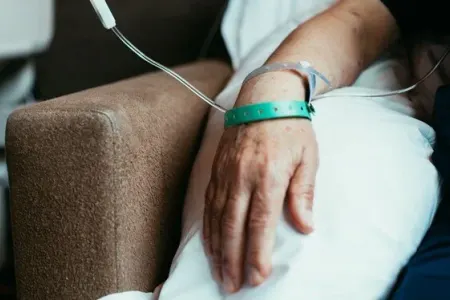 "Gənc yaşlarda xərçəngə yoluxma halları artacaq"