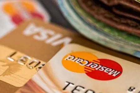 "Visa" və "Mastercard" istifadəçilərinin diqqətinə