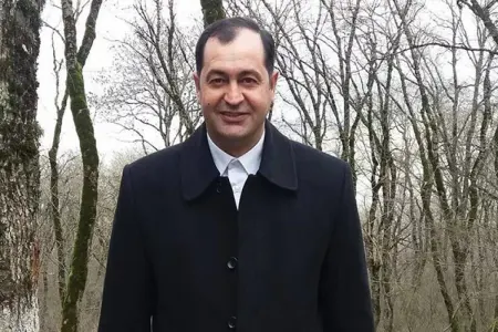 İcra başçısının qardaşı oğluna HÖKM OXUNDU: - Atasını amansızcasına... - FOTO