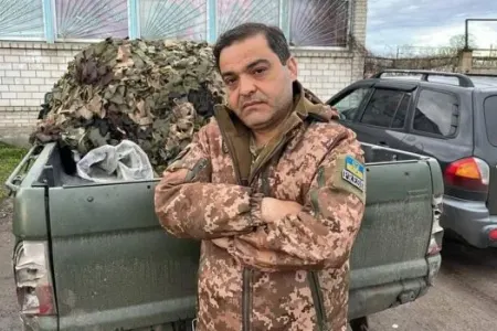 İdrak açıq ürək əməliyyatı olunmuşdu, - ona qaçmaq olmazdı