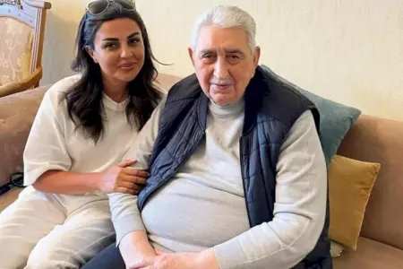 “Elçiliyimdə “hə”mi verib” - Gülay