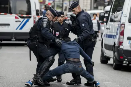 Terror törətmək istəyən məktəbli saxlanıldı