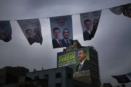 Türkiyədə yerli seçkilər başladı