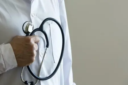 Bu içki xərçəng riskini 70 faiz artırır - Cərrahdan - XƏBƏRDARLIQ