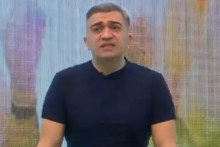 Müğənni onu tənqid edənlərə cavab verdi: - "Atam ölübsə..."