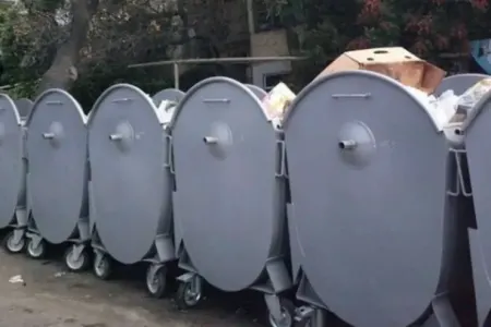 Kişi qonağı olan qadını zibil qutusuna atdı