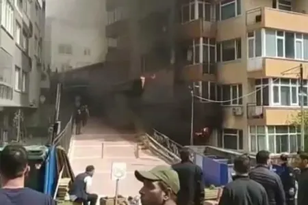 16 mərtəbəli binada yanğın: - 10 ölü, 13 yaralı