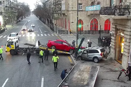Bakıda yol qəzaları olub - FOTO