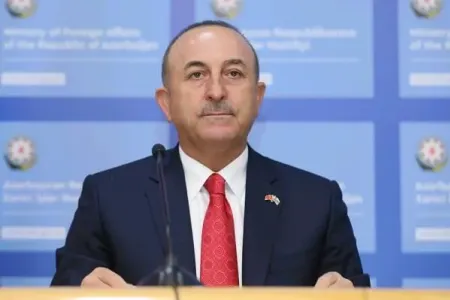 Çavuşoğlu Heydər Əliyevin məzarını ziyarət etdi