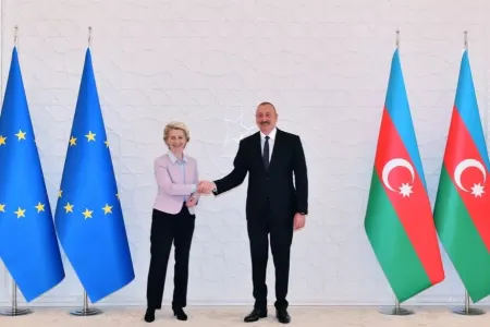 Ursula Fon der Lyayen Prezident İlham Əliyevə zəng edib