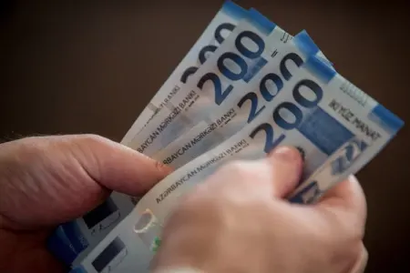 Azərbaycanda bu şəxslərə iyulun 1-dək maaşdan əlavə - PUL VERİLƏCƏK - VİDEO