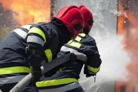 Bakıda köşk yandı, ölən var