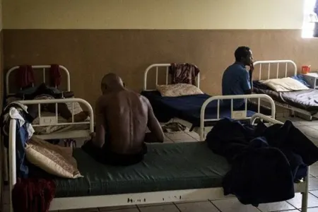 Qəbiristanlıqda insan sümüklərindən narkotik hazırladılar