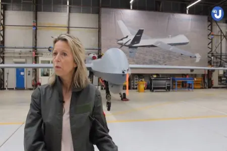 Niderland Ukraynaya 24 F-16 qırıcısı təhvil verməyi planlaşdırır