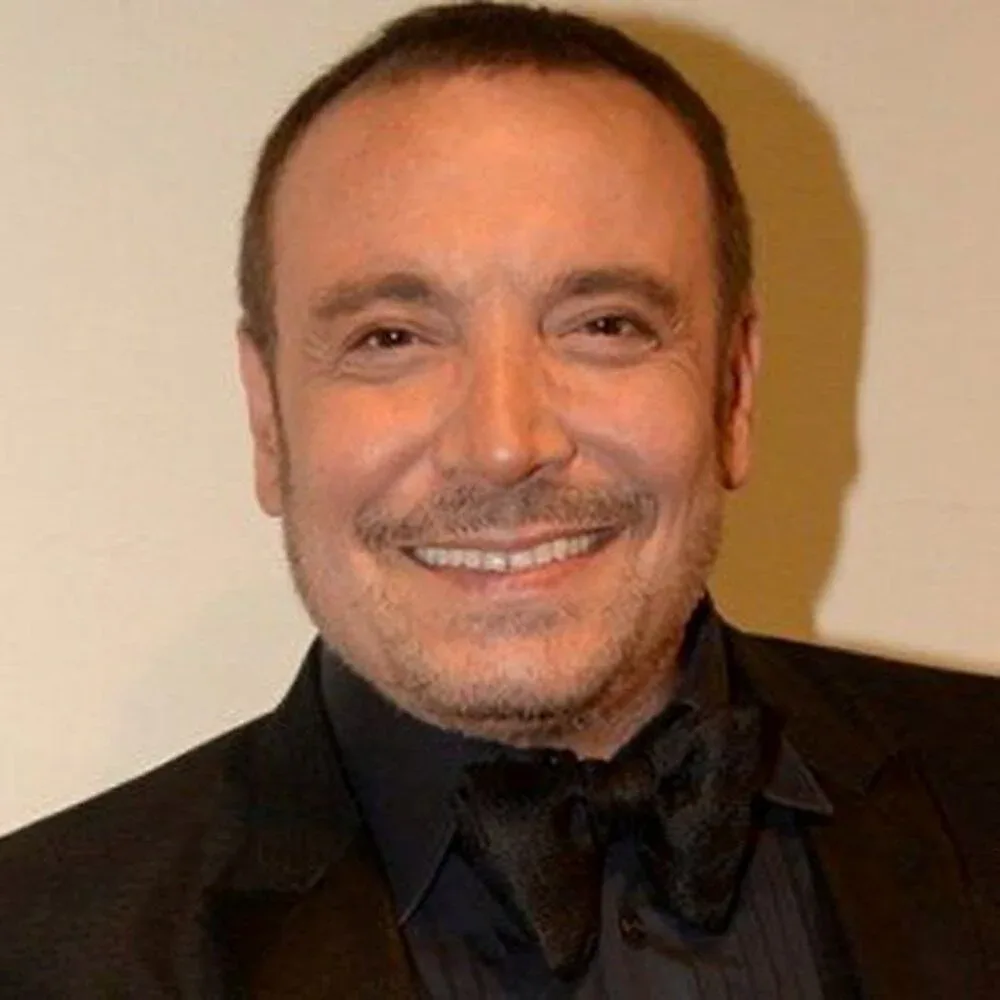 Məşhur müğənni plastik əməliyyat etdirdi - FOTO