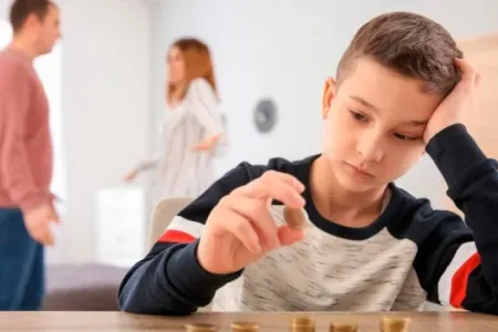 Aliment ödəməmək üçün özünü ölü göstərdi