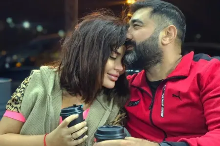 "Çox sağ ol de, ərin səni saxlayır" - FOTOlar