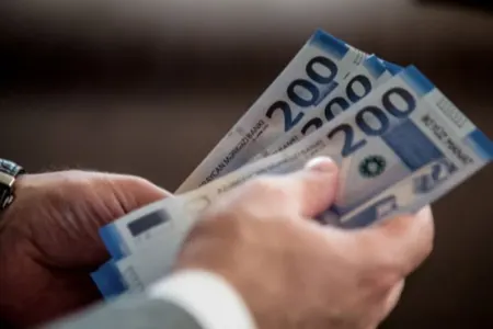 Orta aylıq əməkhaqqı artıb