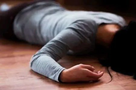 36 yaşlı qadın yıxılaraq öldü