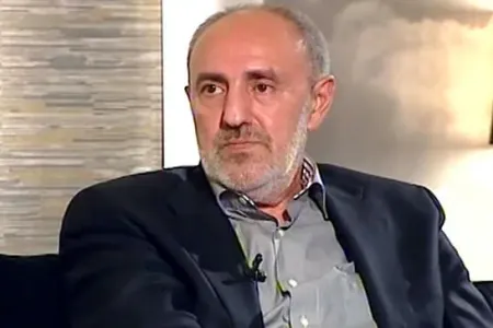 “Qadınlarımız baldırını göstərir”