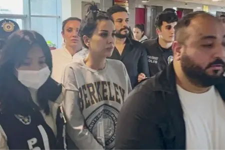 Engin və Dilan Polat cütlüyündən bayram mesajı