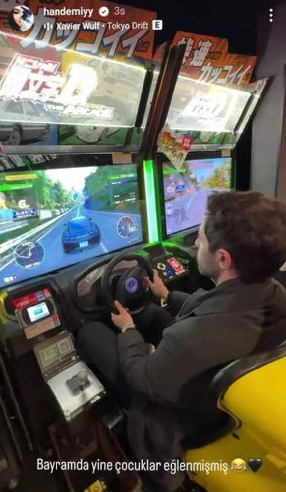 Hakan Sabancı və Hande Erçeldən Tokioda yeni pozalar - FOTOlar