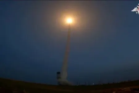Rusiya qitələrarası ballistik raketi sınaqdan keçirdi