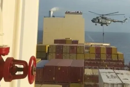 İran israilli milyarderin gəmisini ələ keçirdi