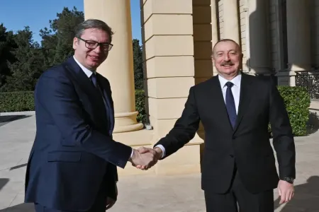 Aleksandr Vuçiç Prezident İlham Əliyevə zəng edib