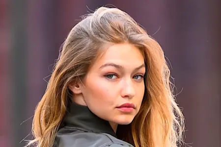 Gigi Hadid yeni imici ilə tamam fərqli insana çevrildi - FOTOlar