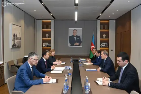 Ceyhun Bayramov AQEM-in Baş katibi ilə görüşüb