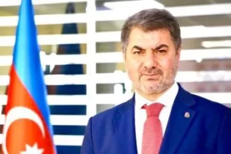 Məşhur iş adamı Bakıda qəzaya düşdü - -FOTO