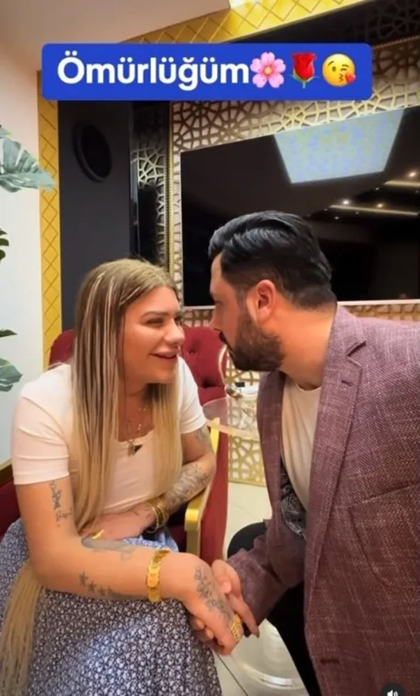 Məşhur "TikTok" fenomeni evlilik təklifi aldı