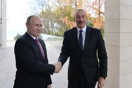 İlham Əliyev Putinlə görüşüb