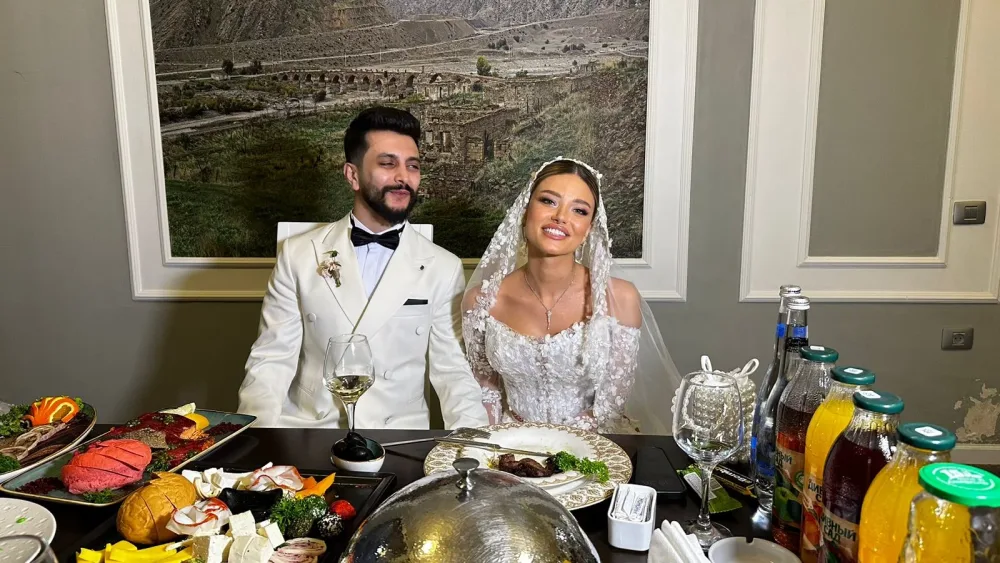 MƏLƏKXANIMIN QIZININ TOYUNDAN EKSKLÜZİV GÖRÜNTÜLƏR